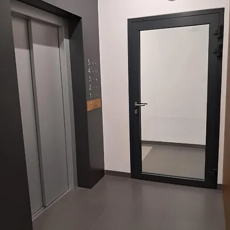 Mieszkanie Ptasia 20 Obok Stadionu I Lotniska Z Darmowym Parkingiem -Self Check In Poznan Exterior photo